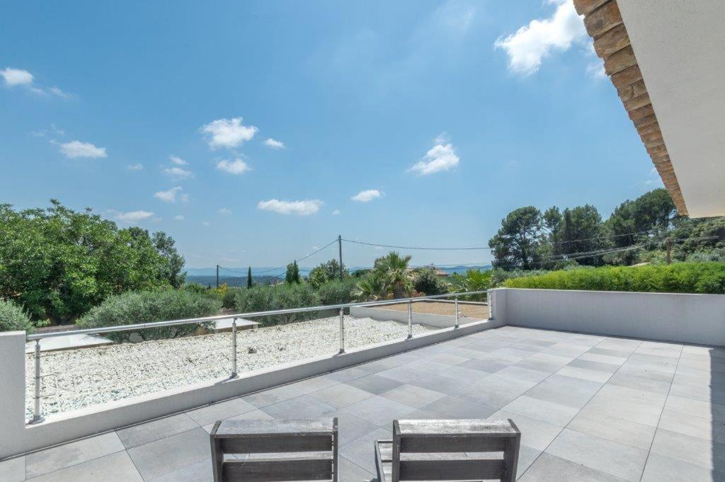 Var Zenitude Lorgues Exterior photo